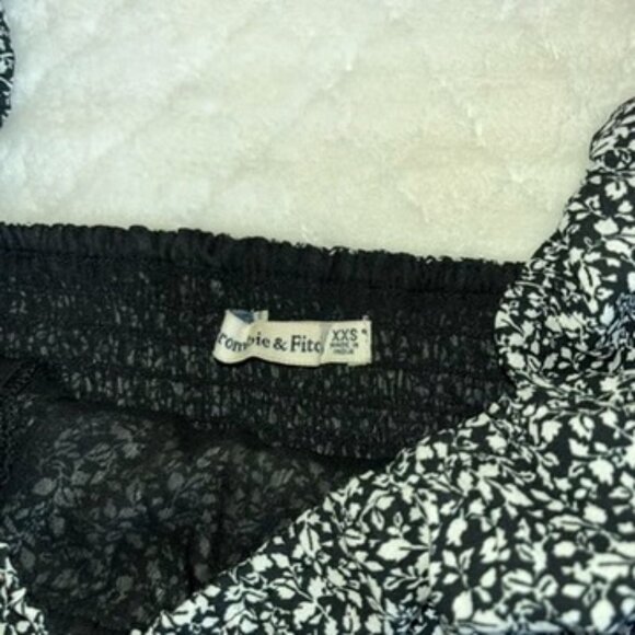 🔵 Abercrombie & Fitch Puff Sleeve Blouse - Picture 3 of 3